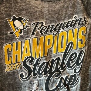 Touch by Alyssa Milano Gray and Yellow Penguins Champions Long Sleeve Tee